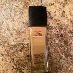Maybelline foundation medium buff